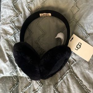 NWT UGG Genuine Shearling Earmuffs